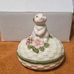 Vintage Ceramic Bunny Trinket Box - White and Pink Avon 1982